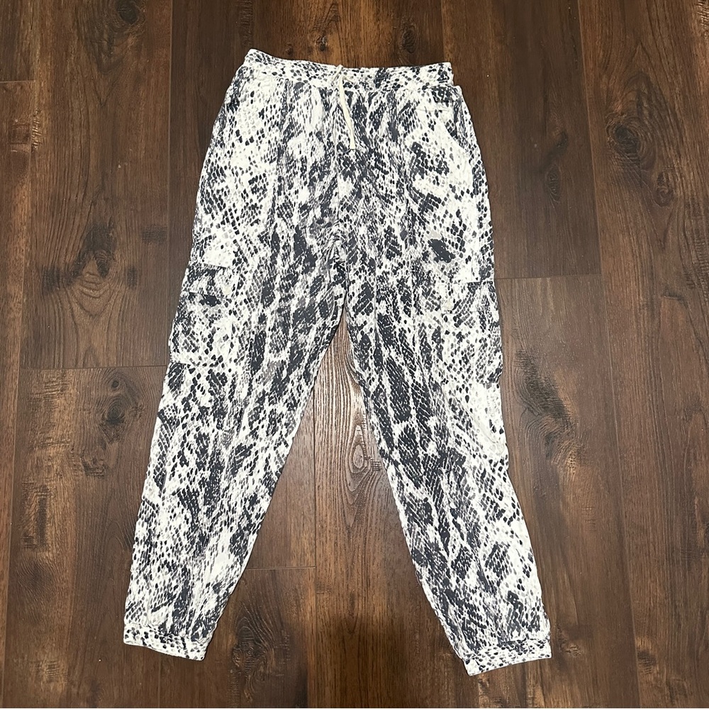 Velvet Heart Black and White Snake Print Joggers